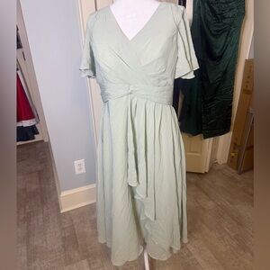 Elegant Light Sage Midi Dress